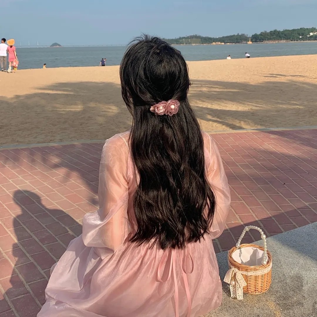 少女们向荒野进发